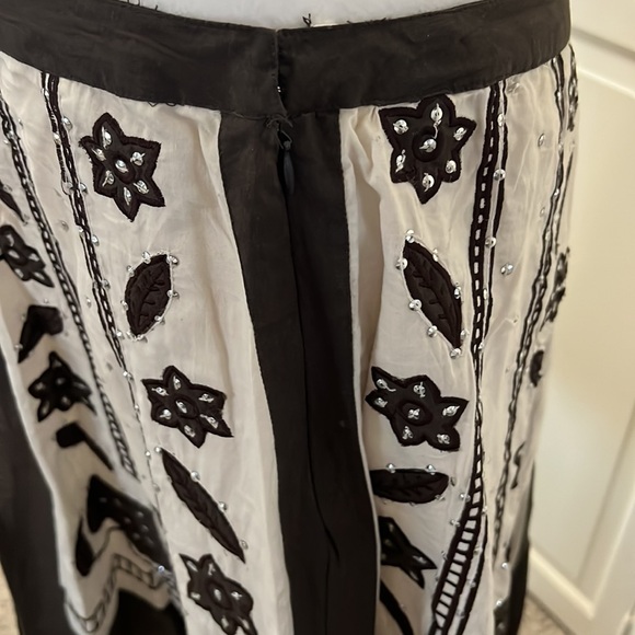 Persaman of New York brown and cream a-line skirt with embellishment. - Picture 4 of 8